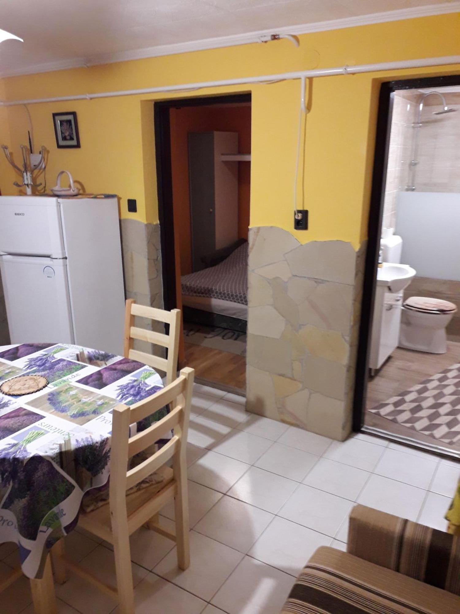 Kelemen Apartmanok Abádszalók Esterno foto