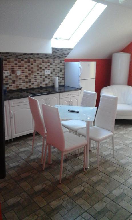 Kelemen Apartmanok Abádszalók Esterno foto