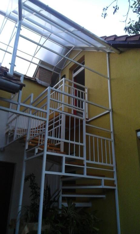 Kelemen Apartmanok Abádszalók Esterno foto