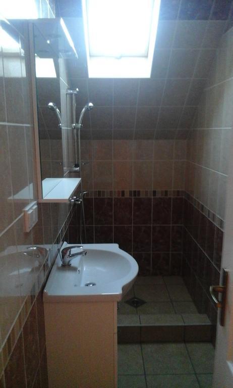 Kelemen Apartmanok Abádszalók Esterno foto
