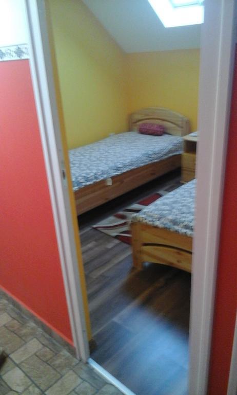 Kelemen Apartmanok Abádszalók Esterno foto