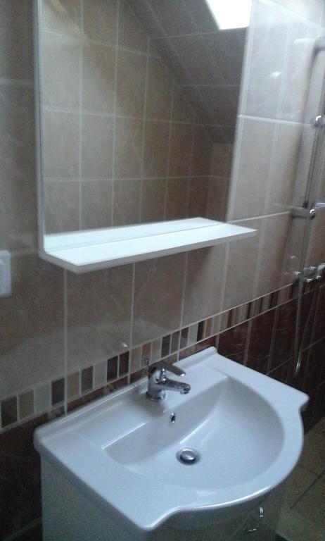 Kelemen Apartmanok Abádszalók Esterno foto